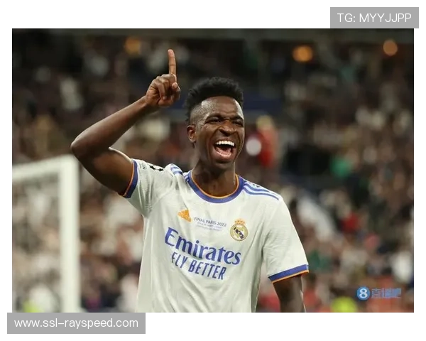 维尼修斯内切射门被扑，球迷嘘声再起引发关注